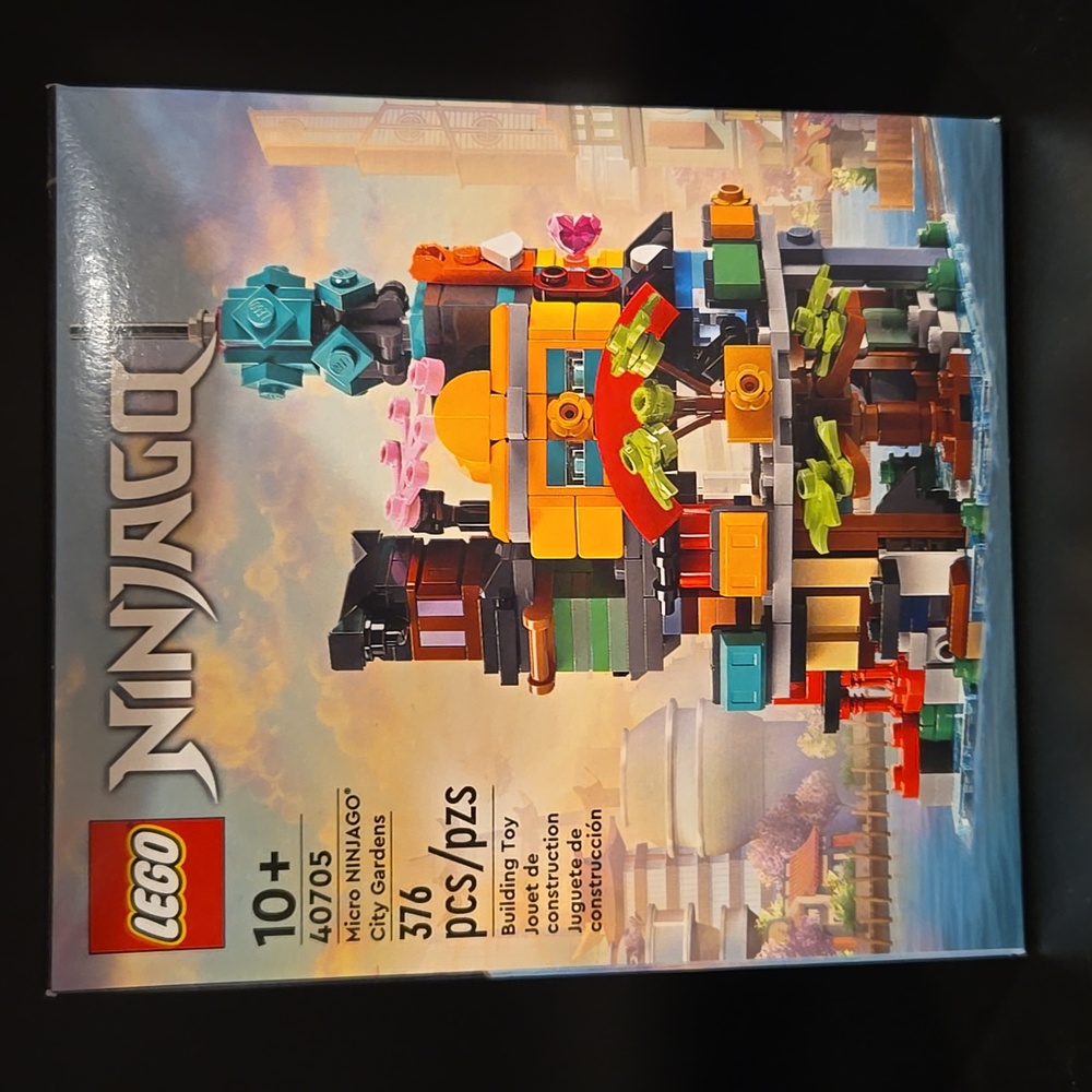 LEGO Ninjago 40705 Micro City Gardens Limited Edition Set RETIRED